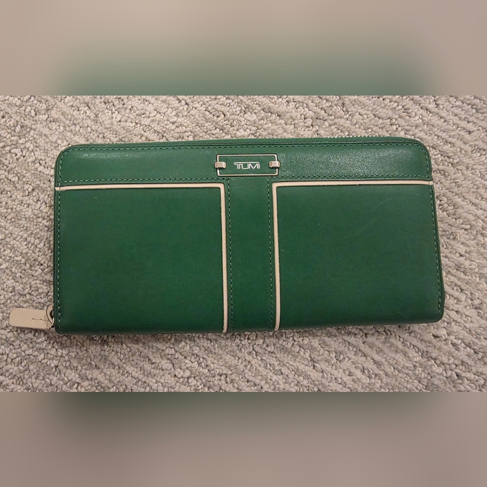Tumi Green Leather Wallet